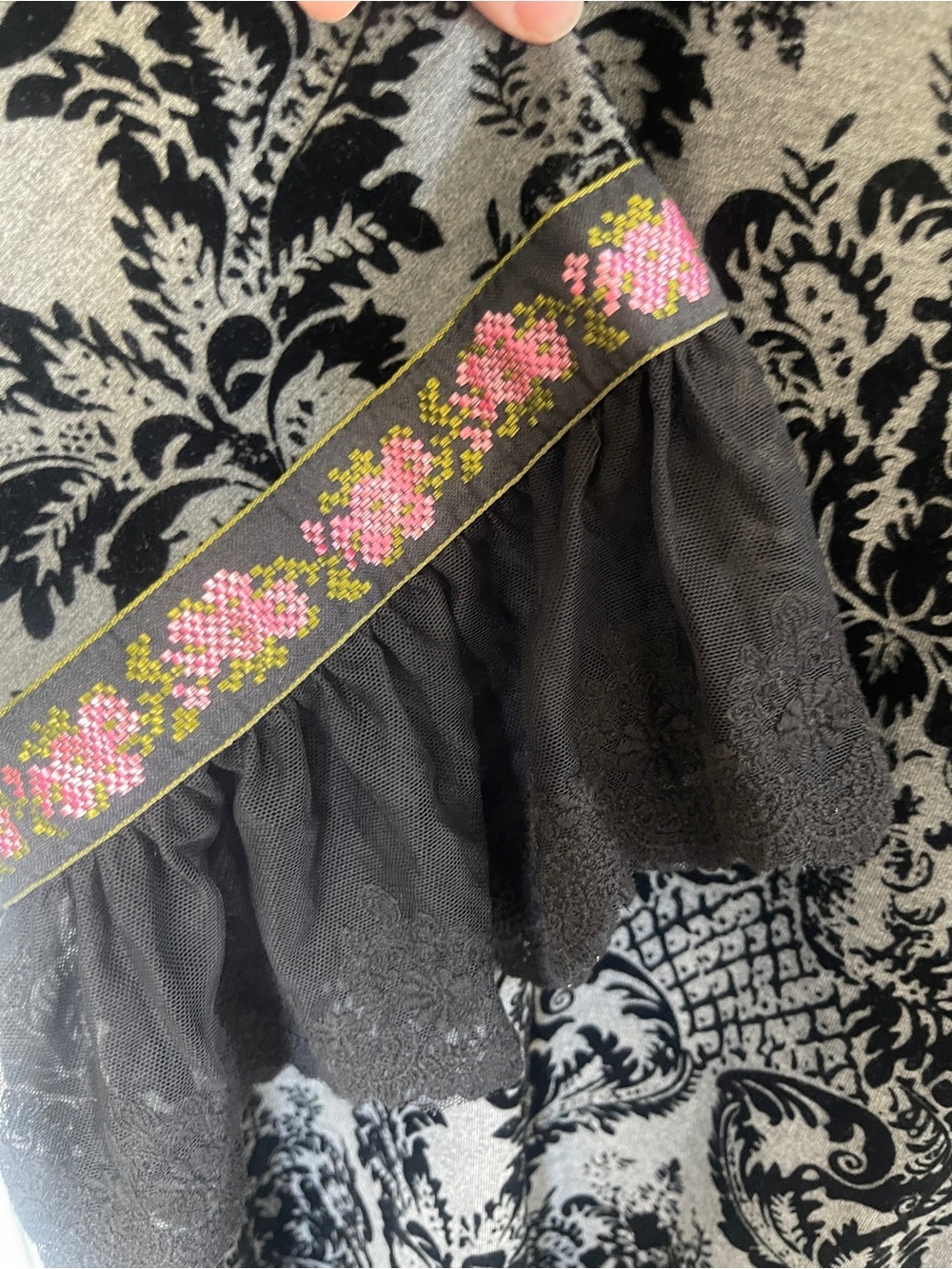 Uncle Frank Size XL Black Gray Velvet Burnout SS Lace Ruffle Sheath Whimsygoth - Picture 4 of 8